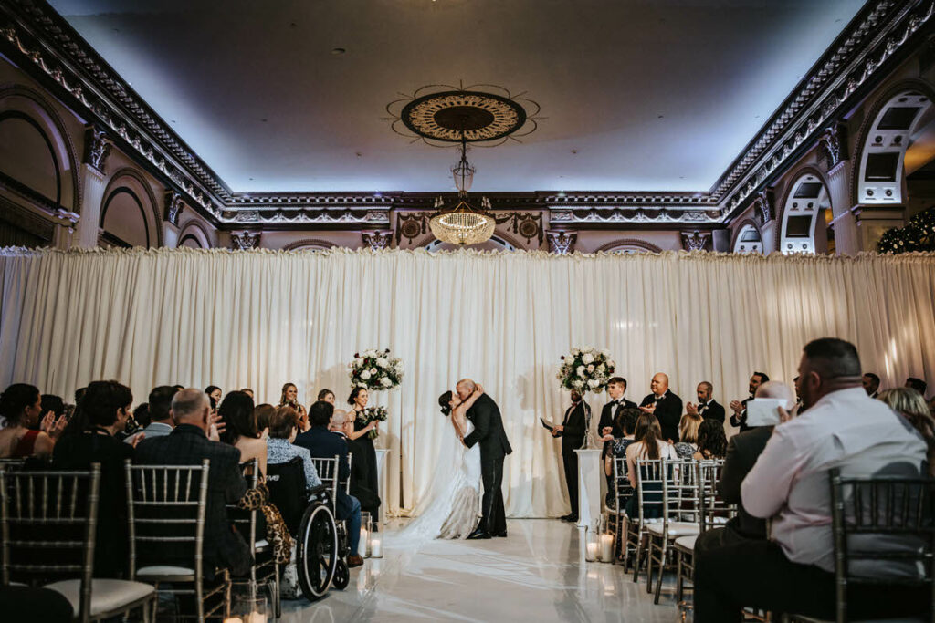 ballroom at the ben philadelphia wedding photos james webb photography allison patrick81