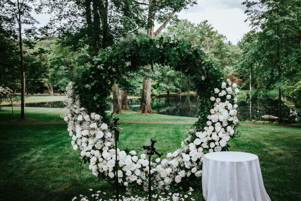 pleasantdale chateau wedding photos james webb photography tiffany mike97
